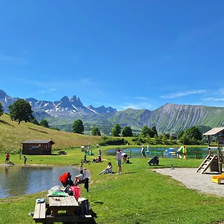 For 6 To 8 People In 5-min Walk From The Slopes * Albiez-Montrond