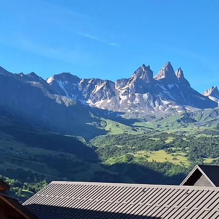 For 6 To 8 People In 5-min Walk From The Slopes Albiez-Montrond
